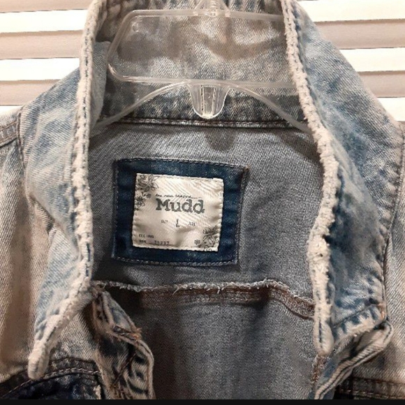 Mudd women's denim jeans destress jacket . Size large - Picture 11 of 12
